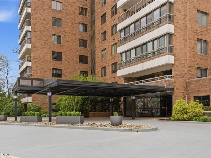 27500 Cedar Road, Unit 808, Beachwood, OH 44122 Photo 2