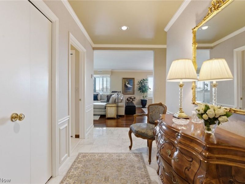 27500 Cedar Road, Unit 808, Beachwood, OH 44122 Photo 3
