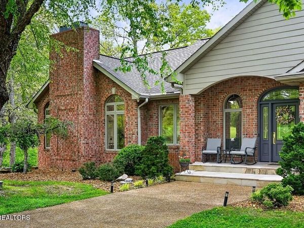 1894 Tennessee Ave, Crossville, TN 38555