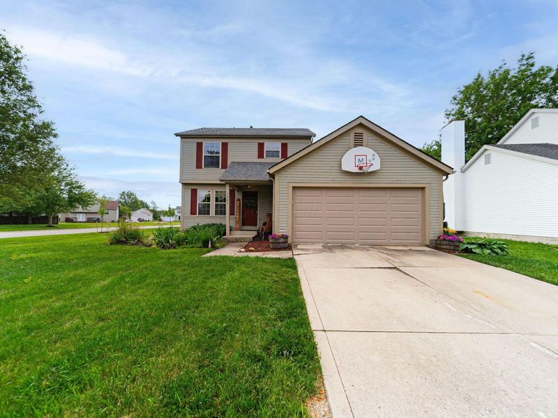 1387 Village Drive, Marysville, OH 43040 Photo 2