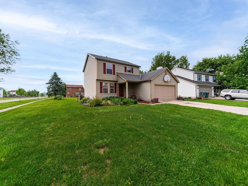 1387 Village Drive, Marysville, OH 43040 Photo 4