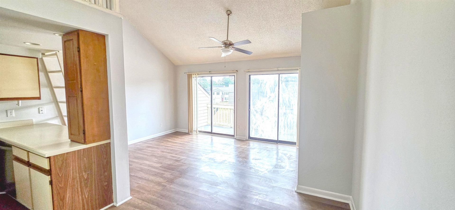 12-h Fairwood Lakes Ln. Photo 16