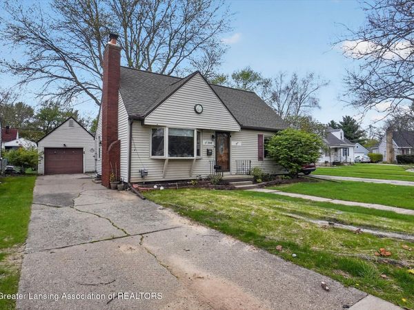 3114 Alden, Lansing, MI 48910