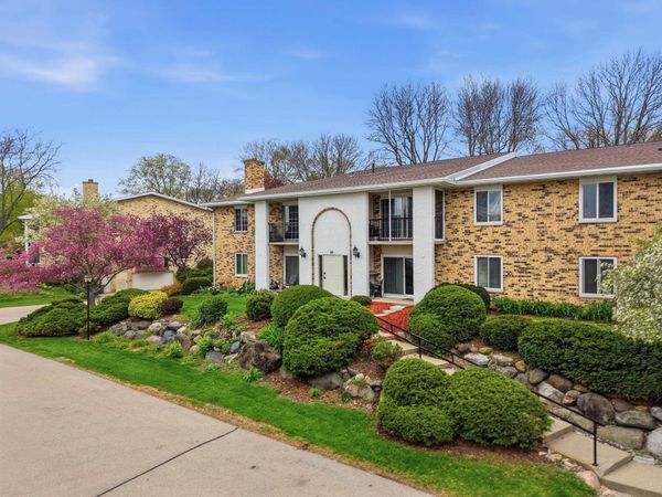 25 Golf Course Road, Unit E, Madison, WI 53704