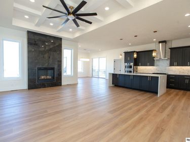 8700 Honeybee Lane, Lincoln, NE 68526