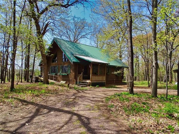 W7048 County Road D, Arkansaw, WI 54721