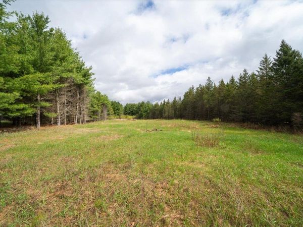 1790 Melita Road, Sterling, MI 48659