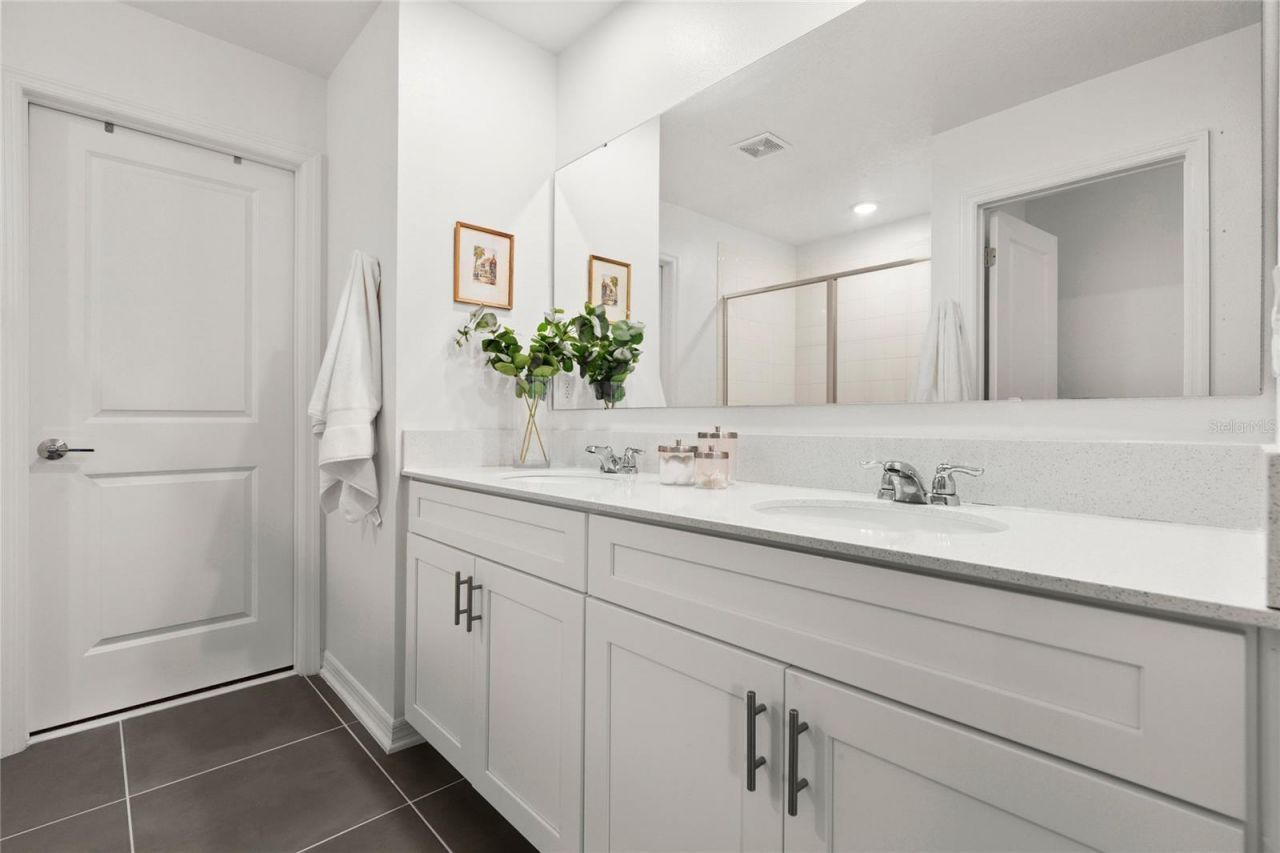 2516 Hoptree Lane , Edgewater, FL 32141 Photo