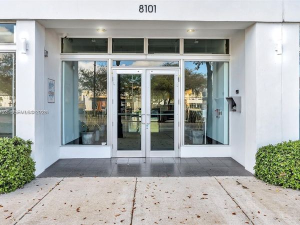 8101 Biscayne Blvd , Unit R-410, Miami, FL 33138