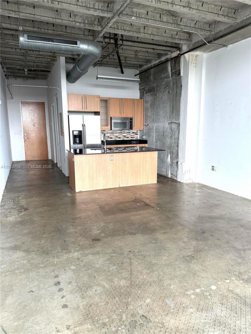 8101 Biscayne Blvd , Unit R-410, Miami, FL 33138 Photo