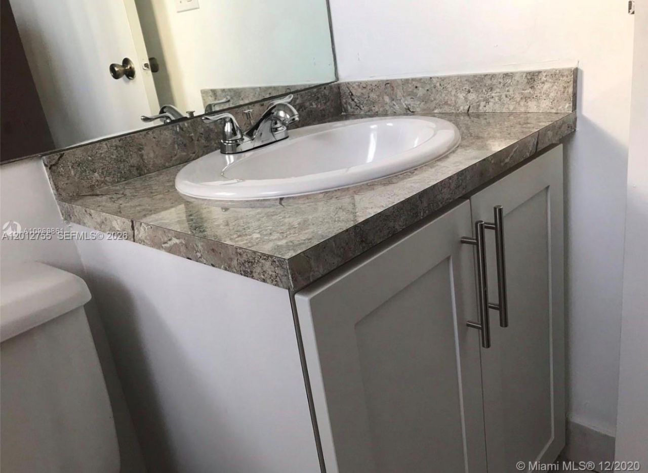 6690 SW 12th St, Unit 4-6690, West Miami, FL 33144 Photo