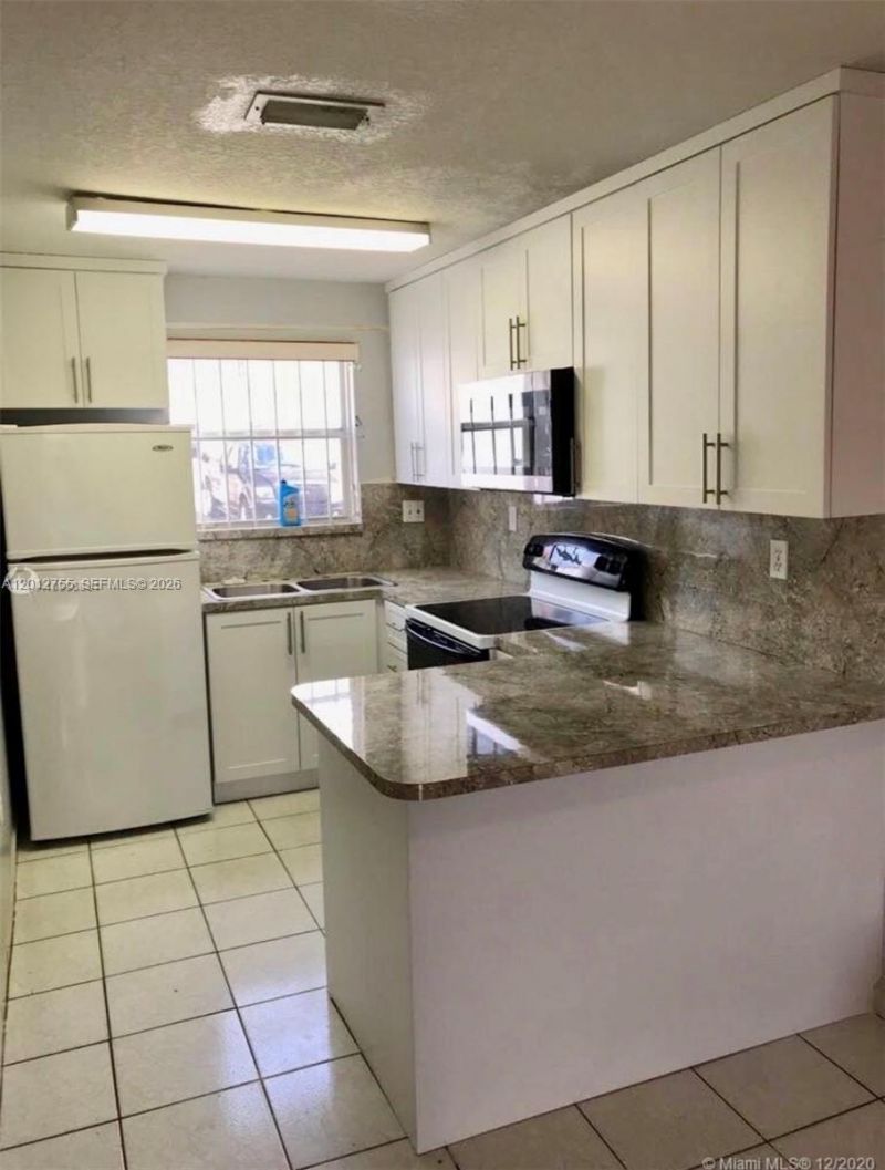 6690 SW 12th St, Unit 4-6690, West Miami, FL 33144 Photo