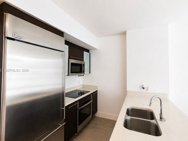 500 Brickell Ave, Unit 2904, Miami, FL 33131