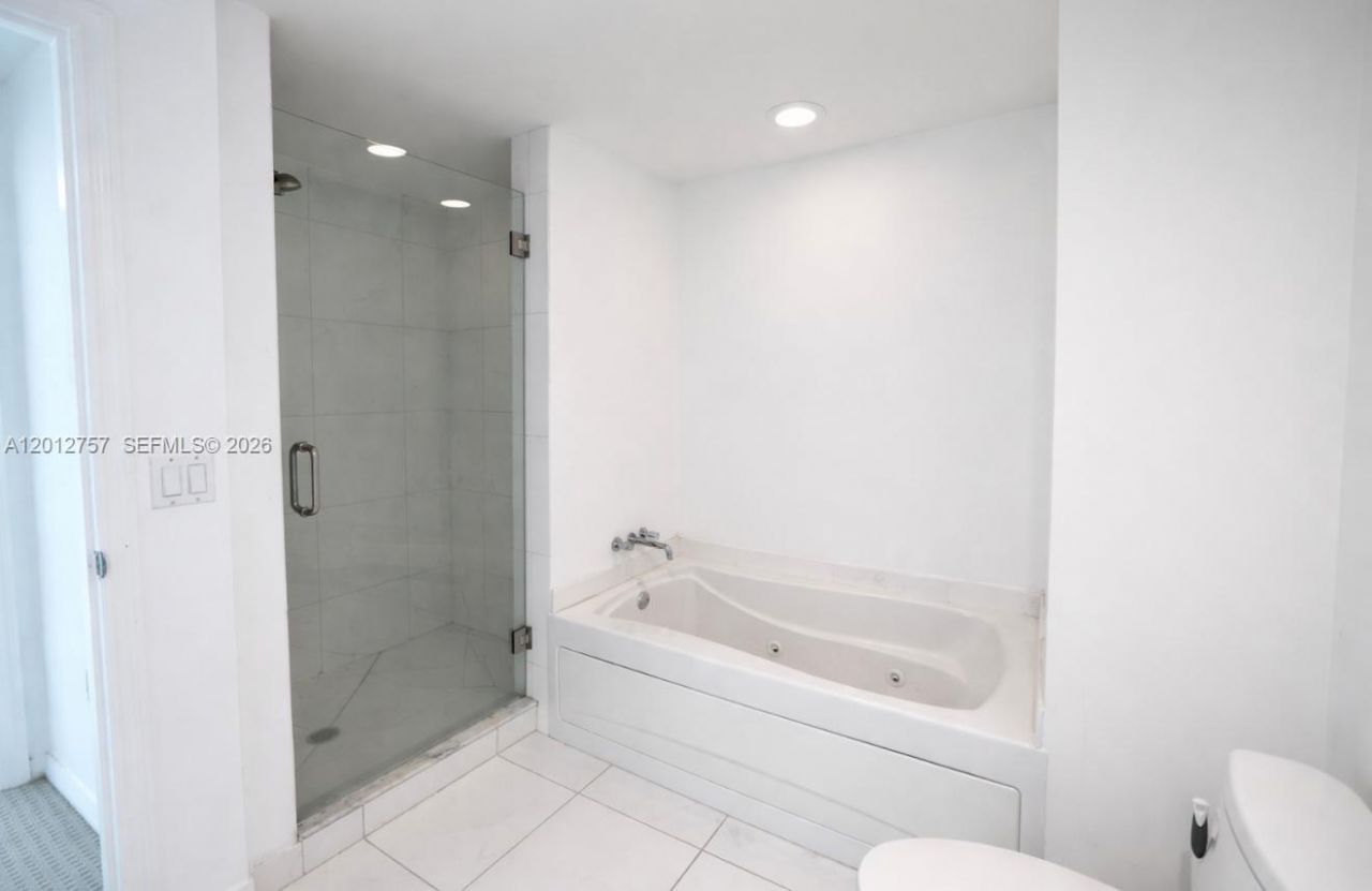 500 Brickell Ave, Unit 2904, Miami, FL 33131 Photo