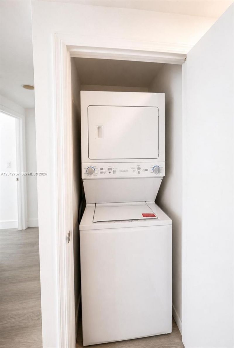 500 Brickell Ave, Unit 2904, Miami, FL 33131 Photo