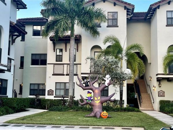 10620 NW 88th St , Unit 205, Doral, FL 33178
