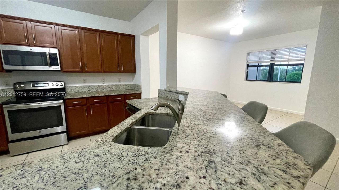 10620 NW 88th St, Unit 205, Doral, FL 33178 Photo