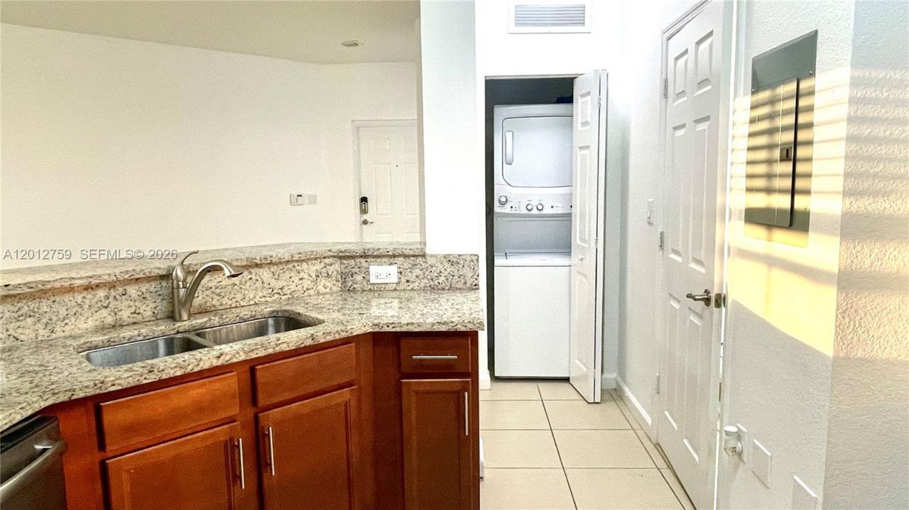 10620 NW 88th St, Unit 205, Doral, FL 33178 Photo
