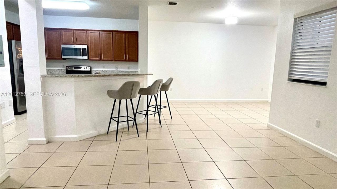 10620 NW 88th St, Unit 205, Doral, FL 33178 Photo