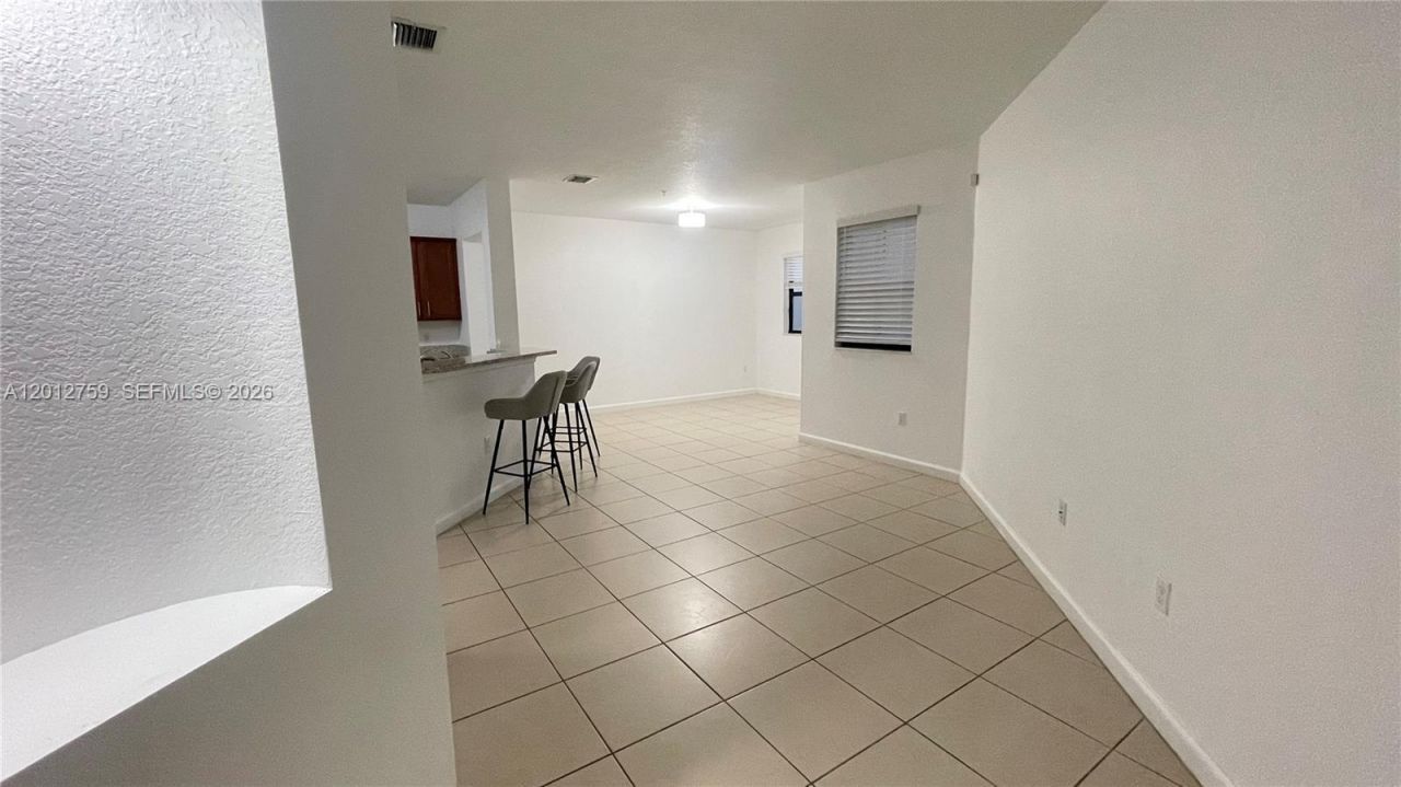 10620 NW 88th St, Unit 205, Doral, FL 33178 Photo