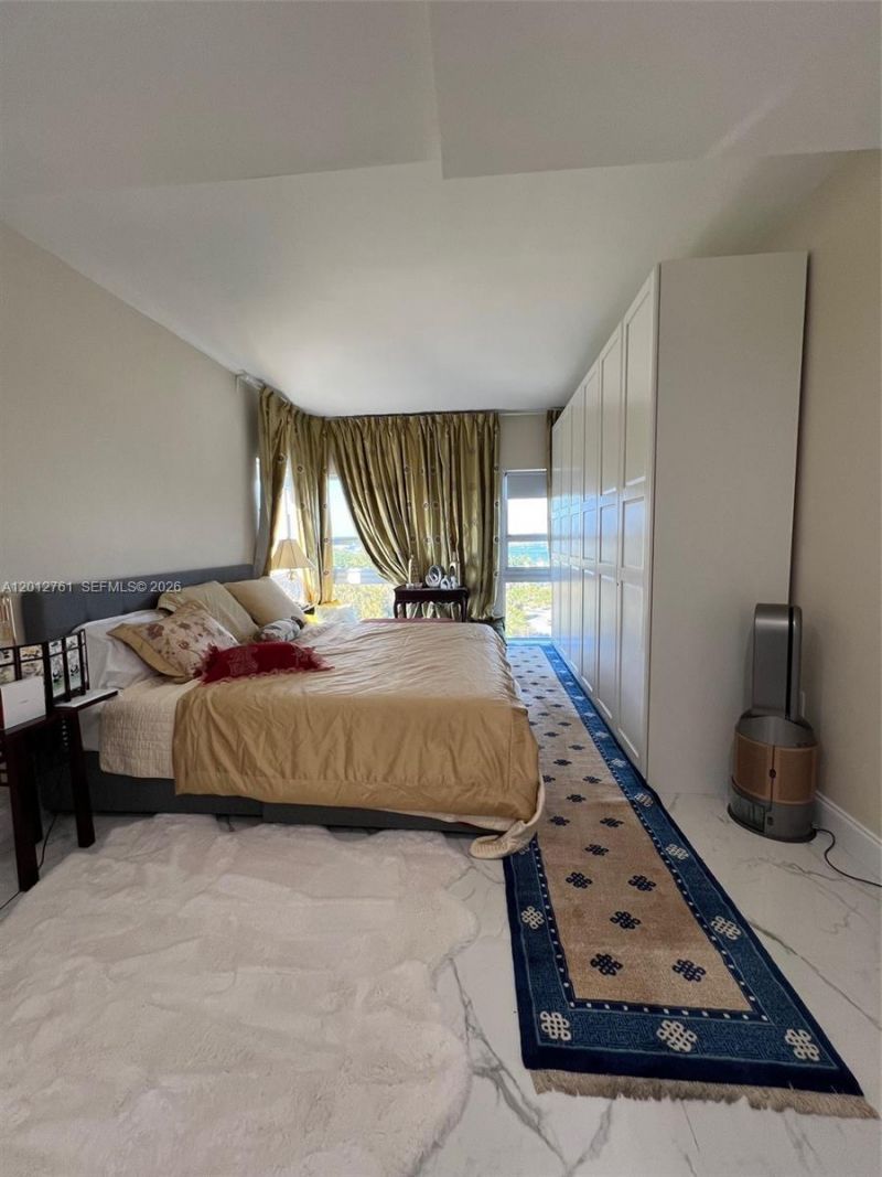 880 NE 69th St , Unit 11M, Miami, FL 33138 Photo