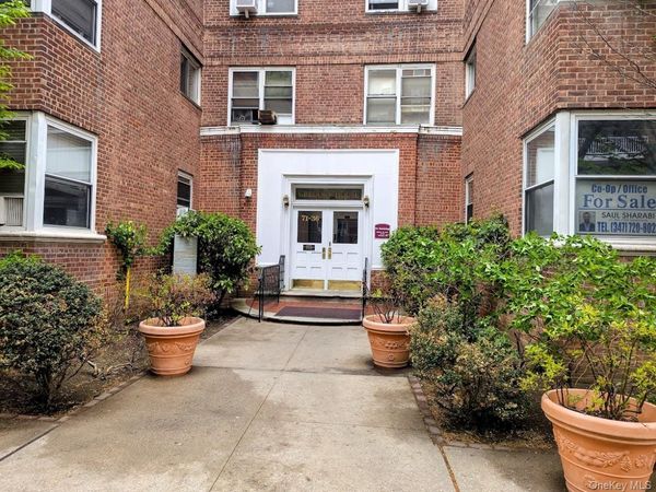 71-36 110 Street, Unit 4A, Forest Hills, NY 11375