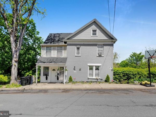 1043 W NESQUEHONING STREET , EASTON, PA 18042