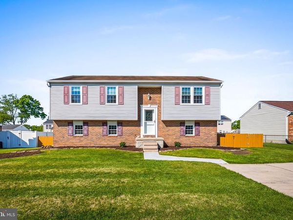 520 HOLLY HUNT ROAD, MIDDLE RIVER, MD 21220