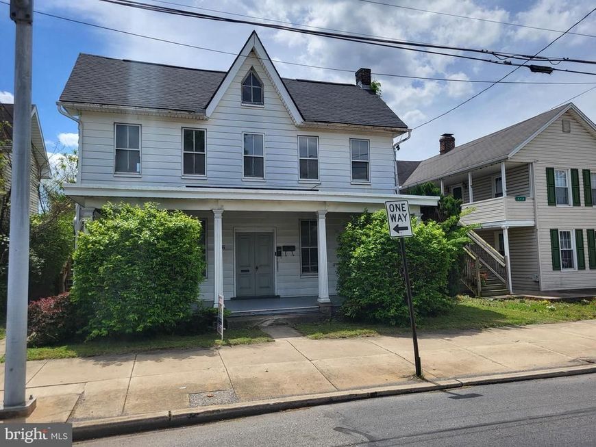 446 E Queen Street, Chambersburg, PA 17201 Main Photo