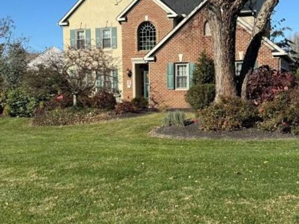 23 GREENBRIER LANE , WILLOW STREET, PA 17584
