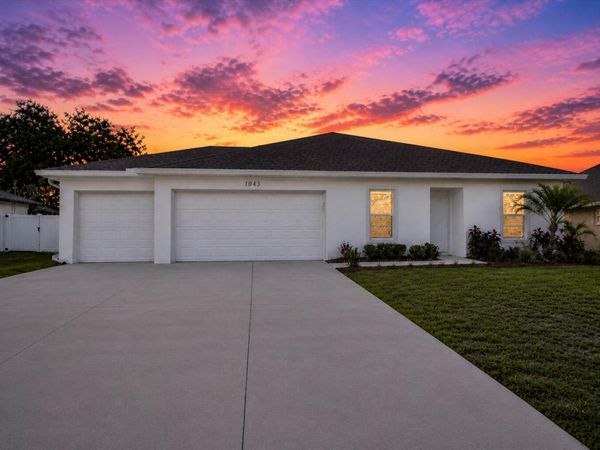 1043 Landsdowne Drive, Sebastian, FL 32958