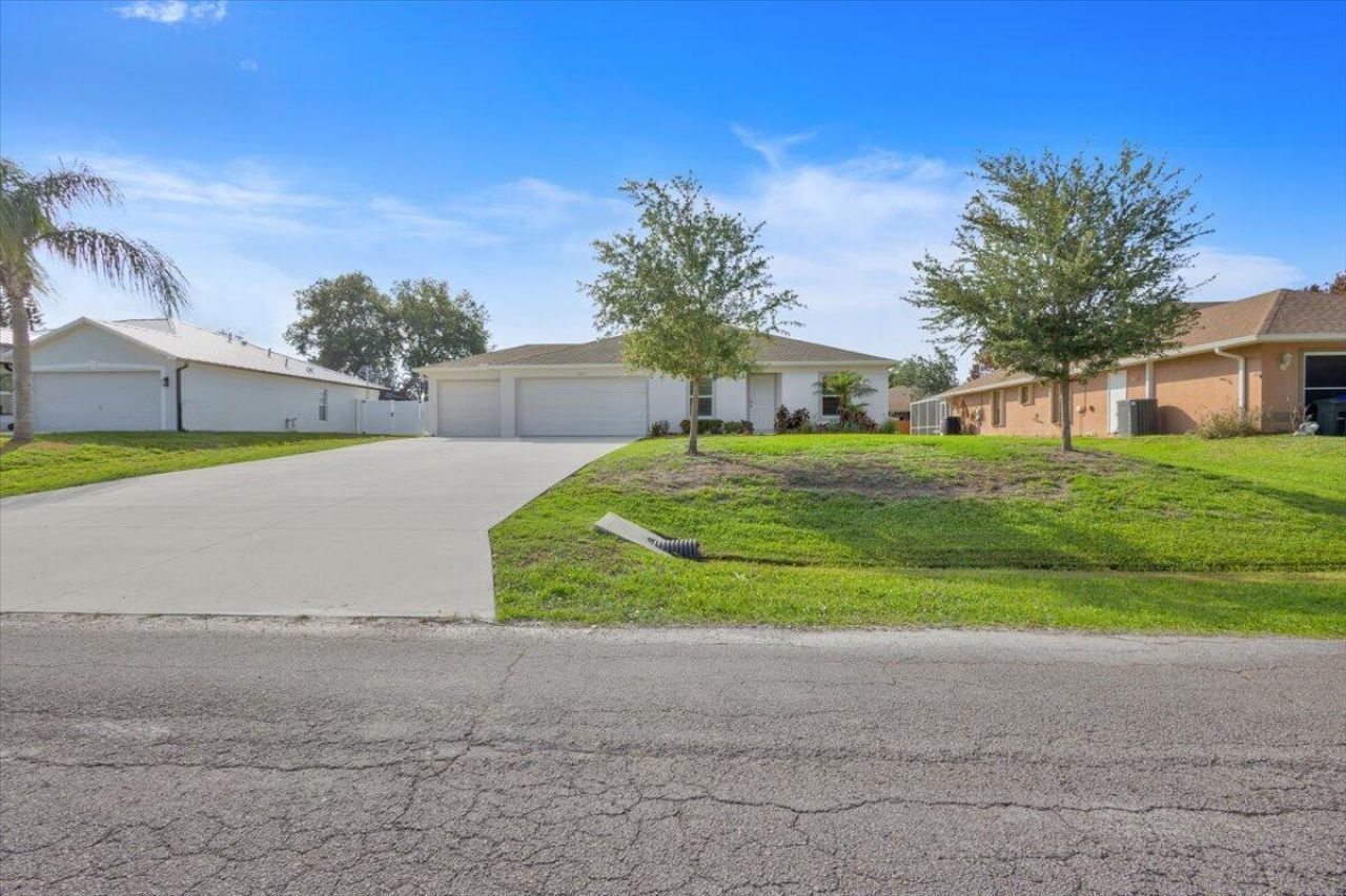 1043 Landsdowne Drive, Sebastian, FL 32958 Photo