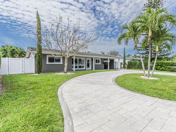 2770 NE 53rd Street, Lighthouse Point, FL 33064