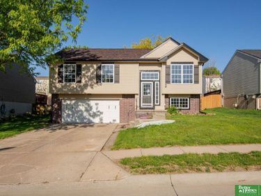 14414 S 28 Street , Bellevue, NE 68123