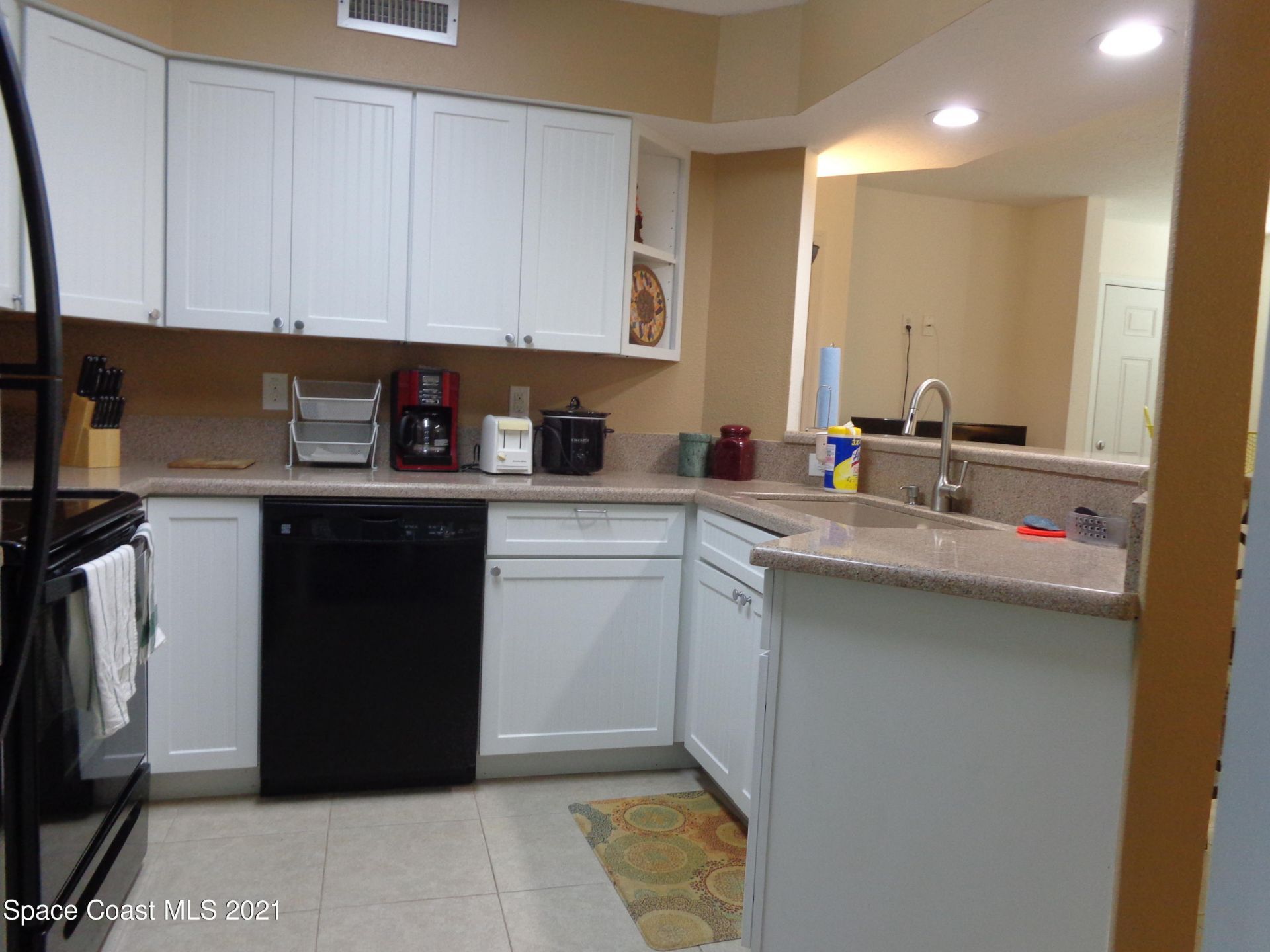 8401 N Atlantic Avenue, Unit F5, Cape Canaveral, FL 32920 Photo
