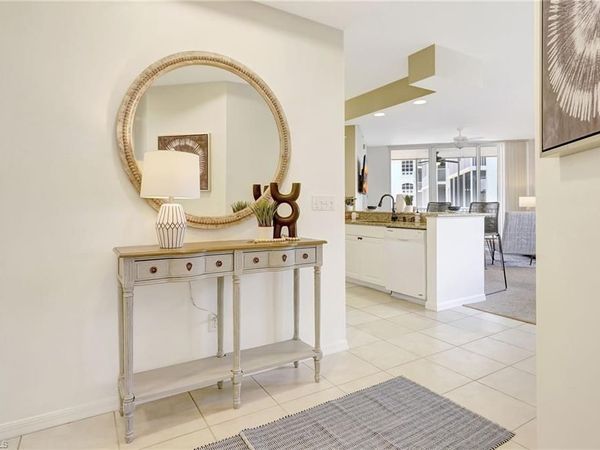 470 Launch CIR , Unit V-405, NAPLES, FL 34108