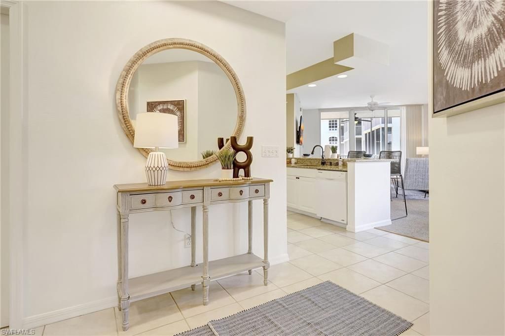 470 Launch Cir , Unit V-405, Naples, FL 34108 Photo