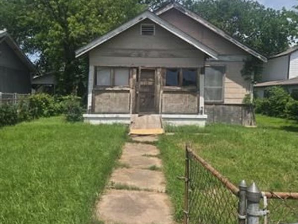 1511 Iowa, Dallas, TX 75216