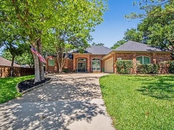 616 Indian Creek Drive, Trophy Club, TX 76262
