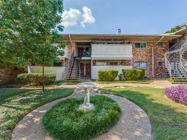 7832 Royal Lane , Unit 212, Dallas, TX 75230