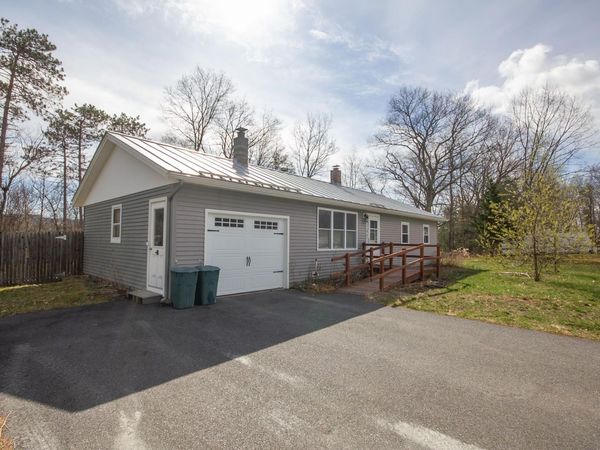 5 Pine Ridge Road, Randolph, VT 05060