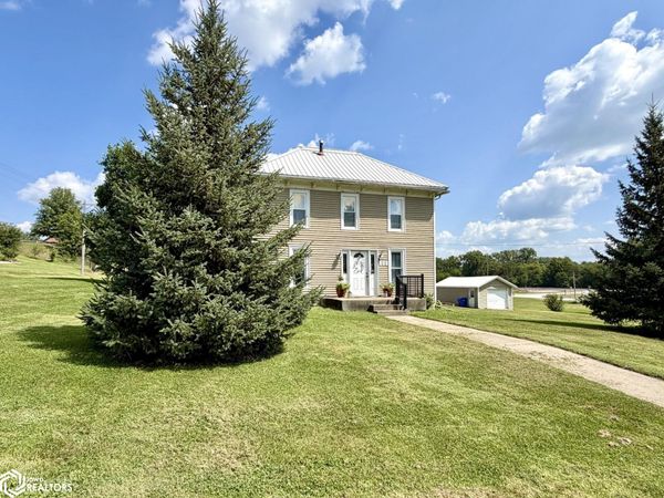 101 Tipperary Street, Melrose, IA 52569