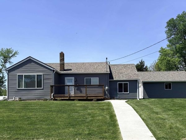 123 Geneva Drive, Oskaloosa, IA 52577