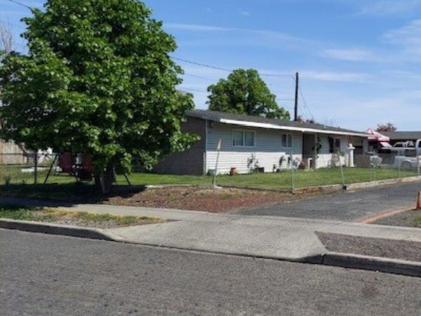 204 March Street, Moses Lake, WA 98837
