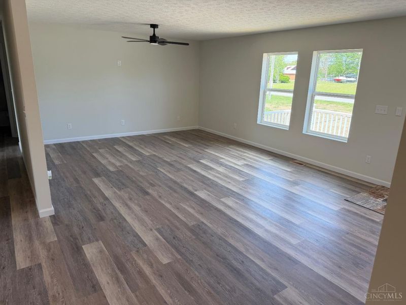 438 Lorelei Drive, Perry Township, OH 45118 Photo 6
