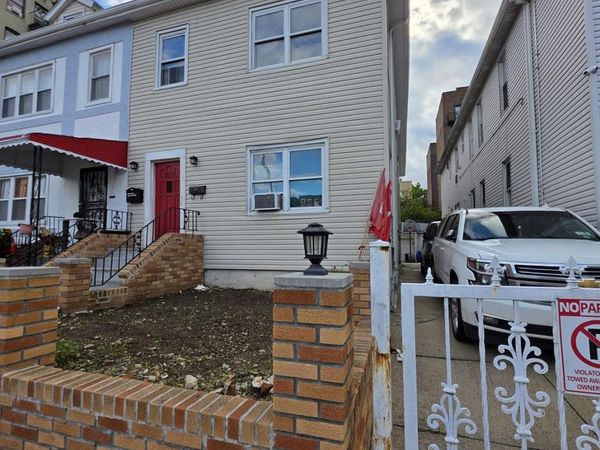 2515 Holland Avenue , Bronx, NY 10467