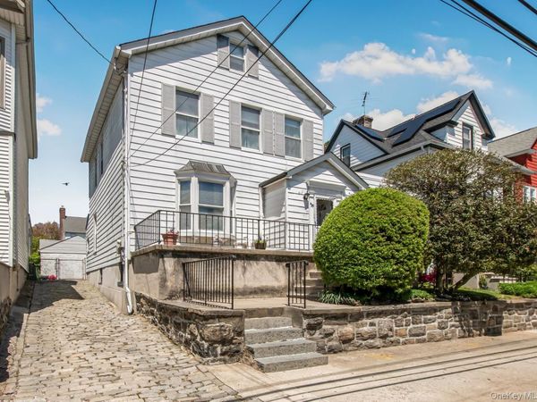 429 E 238th Street , Bronx, NY 10470