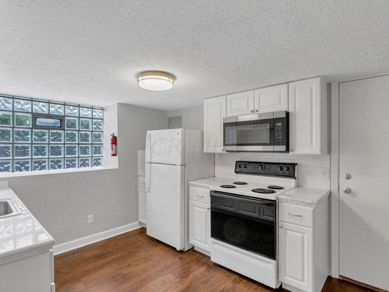 27 Winner Avenue , Unit 27B, Columbus, OH 43203 Photo 2