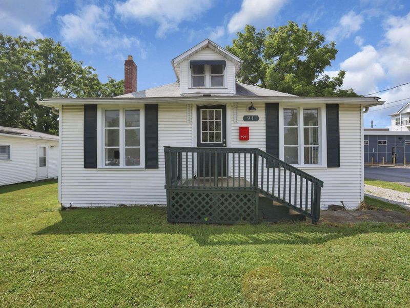 91 Robinwood Avenue, Columbus, OH 43213 Photo 2