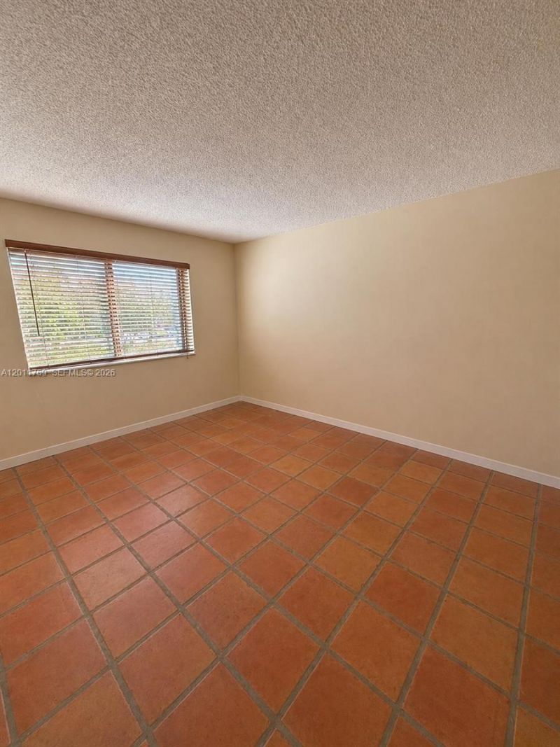 286 Racquet Club Rd , Unit 204, Weston, FL 33326 Photo